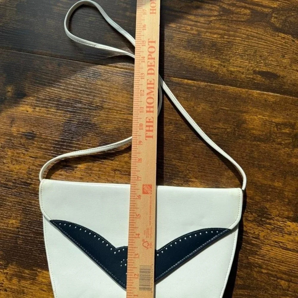 N/A vintage white